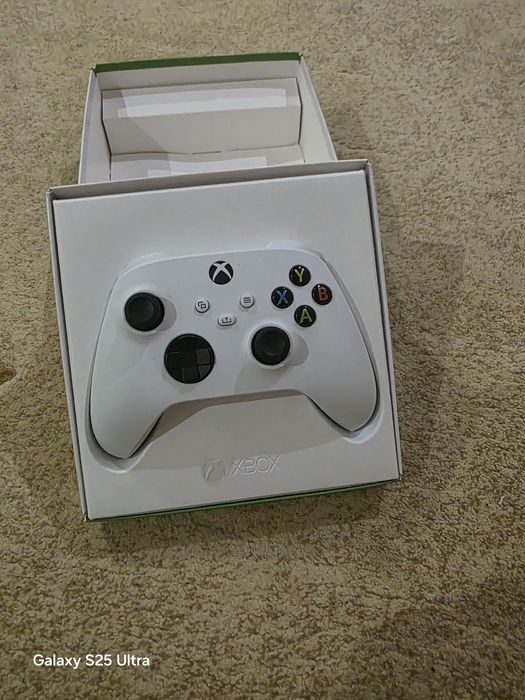 Геймпад xbox практически новый