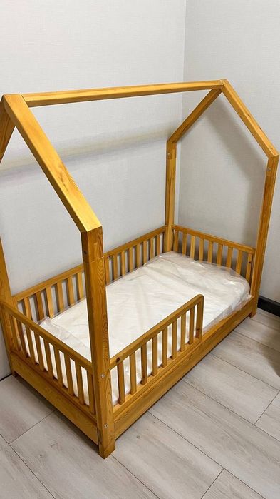 Продается детская кровать