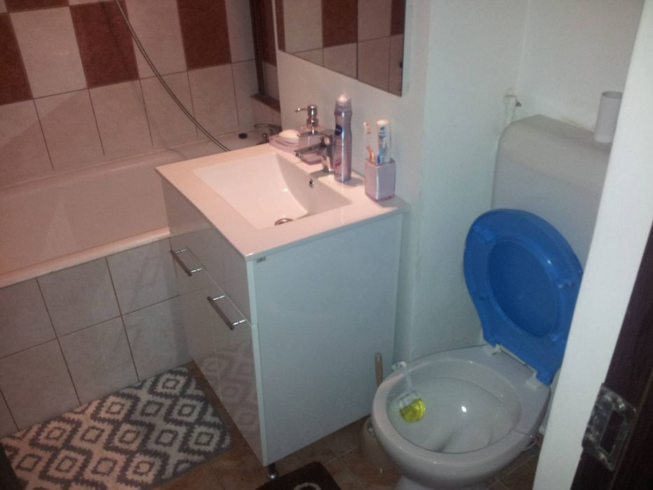 Garsonieră de închiriat !