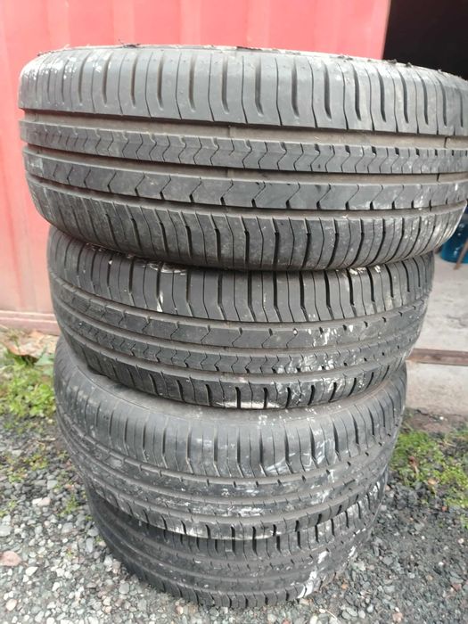 Anvelope de VARĂ 195 60 15