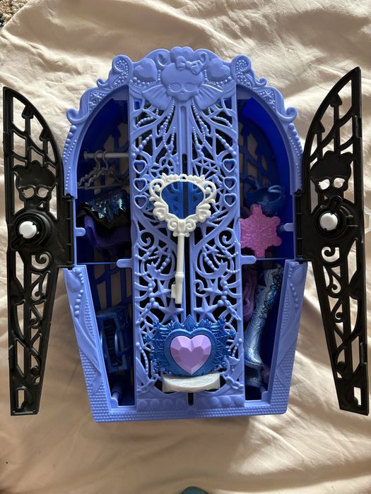 Продам куклу Monster High, Abbey Bominable