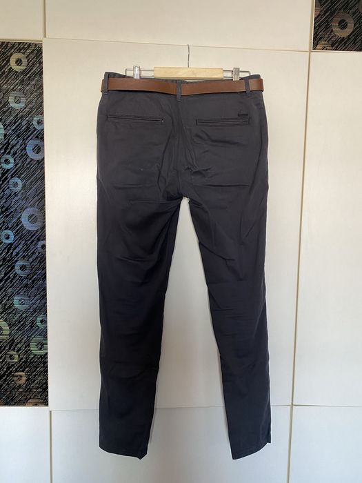 Pantaloni chino