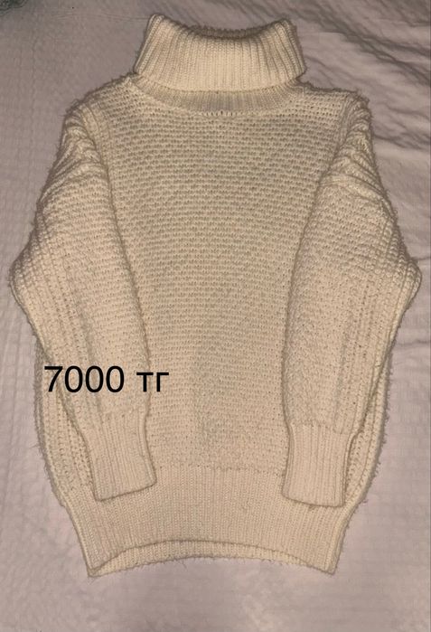 одежда: топы, свитера, кофты