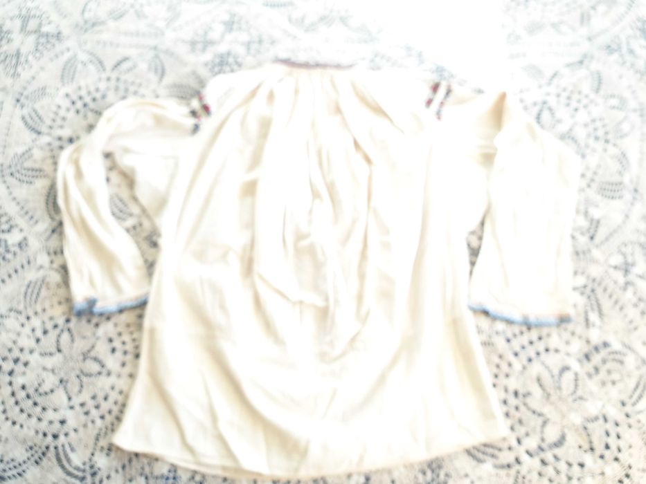 Автентични ризи  от народна носия