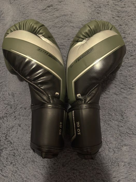 Manusi de Box Venum Elite Evo 10 oz