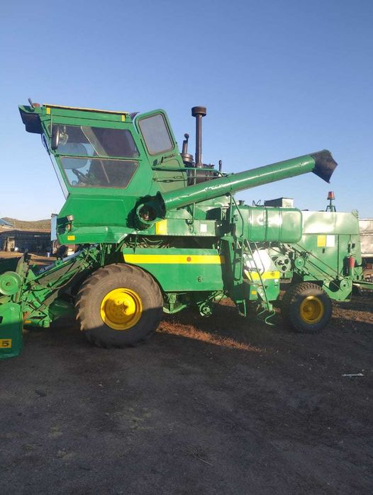 Продам комбайн ниву эффект