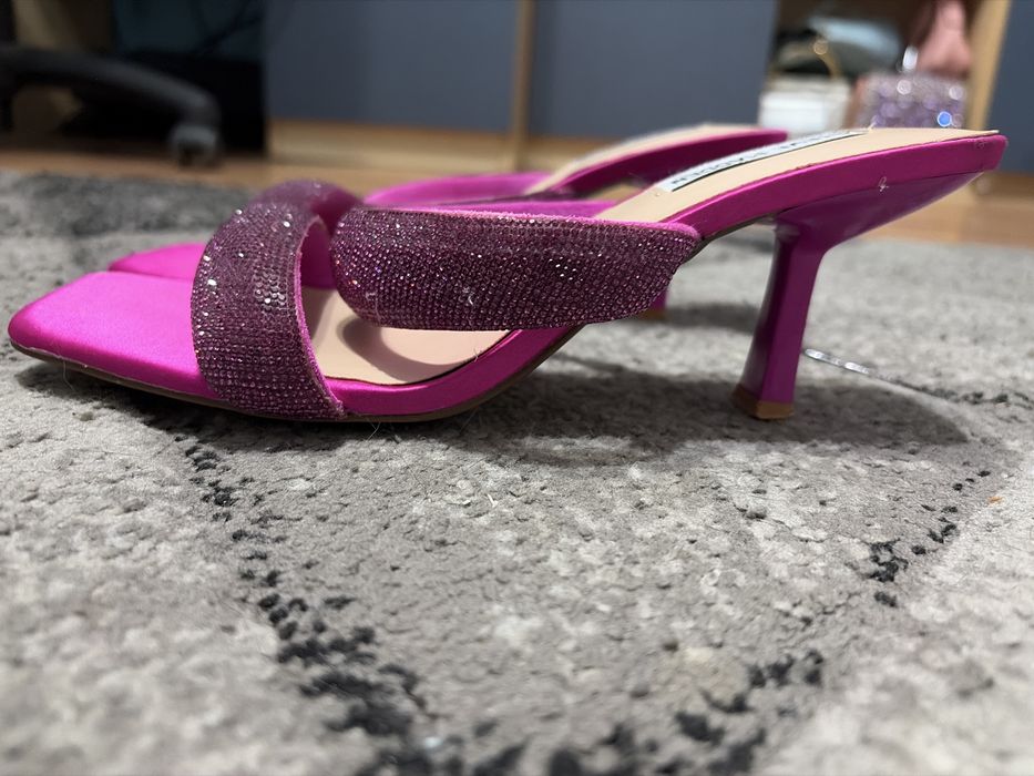Обувки на Steve Madden