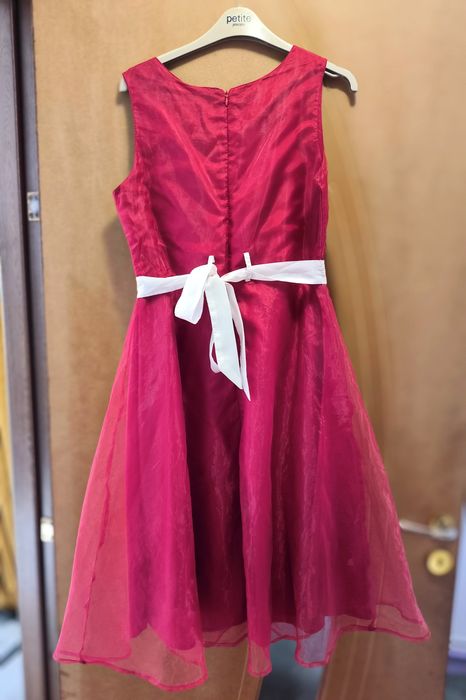 Rochie Bonprix rosie 15 ani.
Ca
