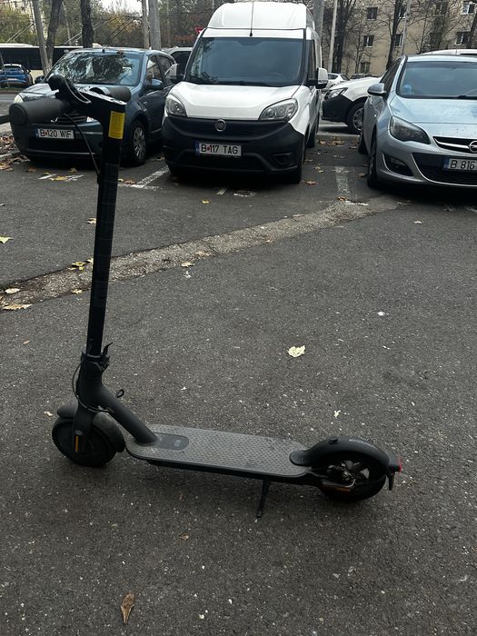 trotineta xiaomi mi essential  , inca 2 ani garantie