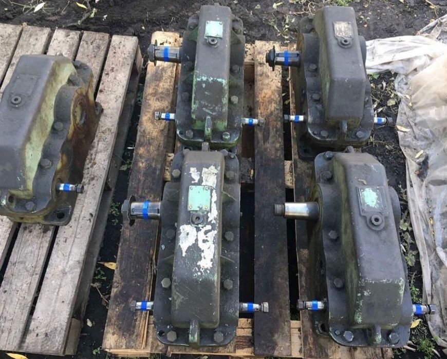 Редуктор Ц2У 200