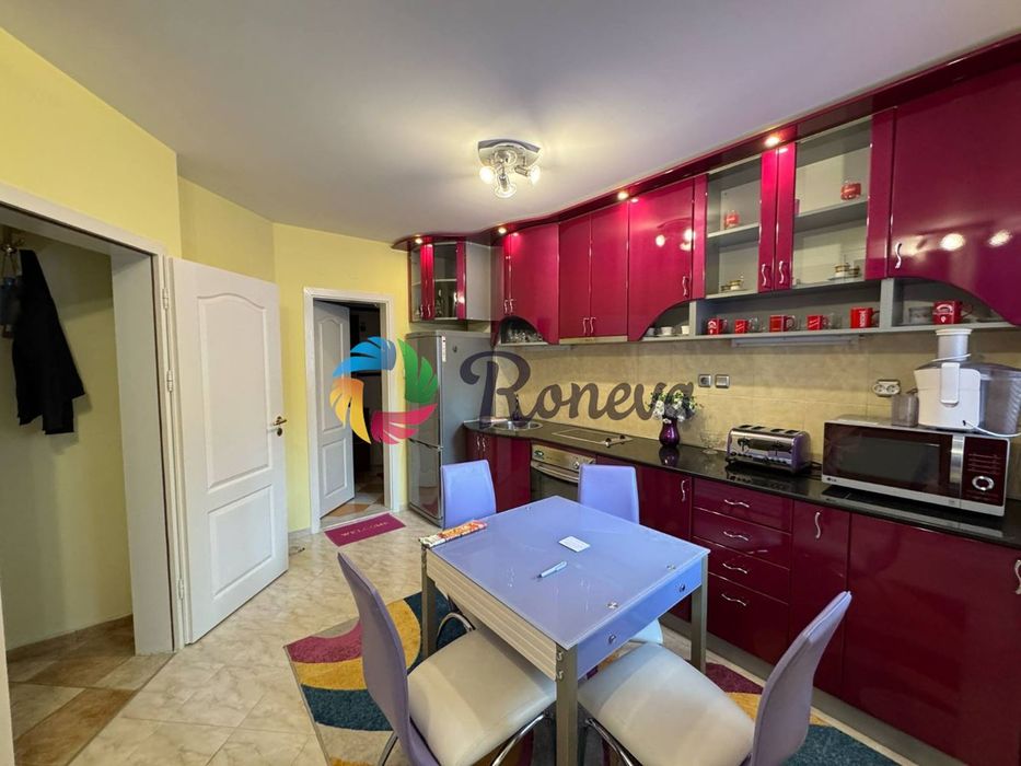 Продава се Двустаен апартамент в Варна, ВИНС - 60 кв.м за 5000 €/кв.м - Снимка #1