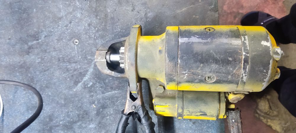 Продам стартер cat  петушек