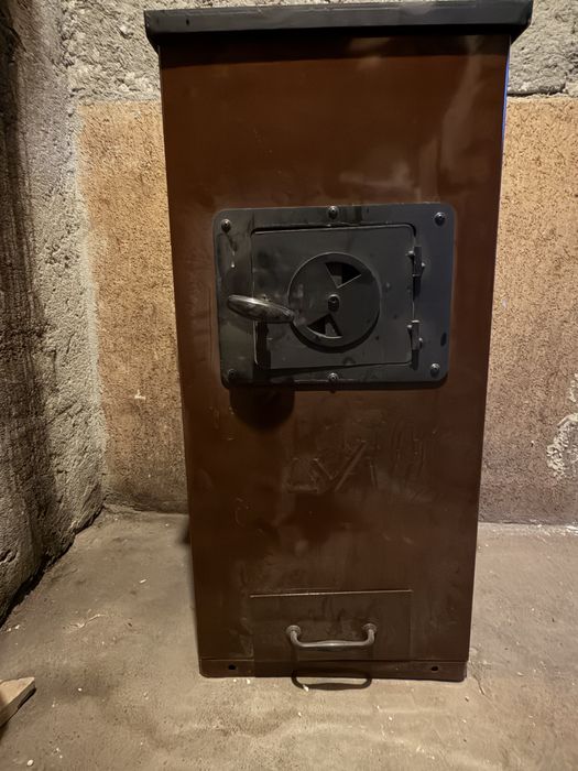 Vand godine aproape noi