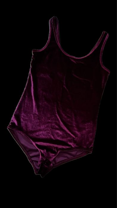 Вишнаво Велурено боди