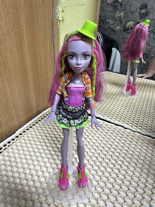 Продам куклу монстр хай!