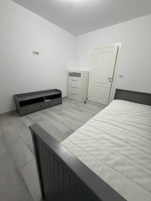Inchiriez apartament