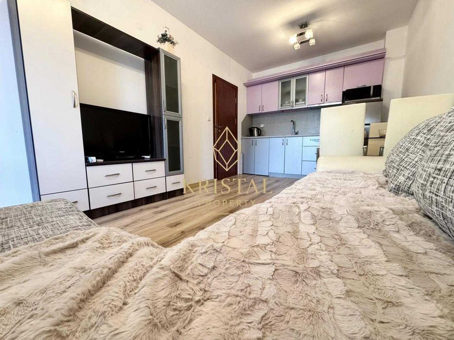 Продава се Двустаен апартамент в Свети Влас - 57 кв.м за 837 €/кв.м - Снимка #2