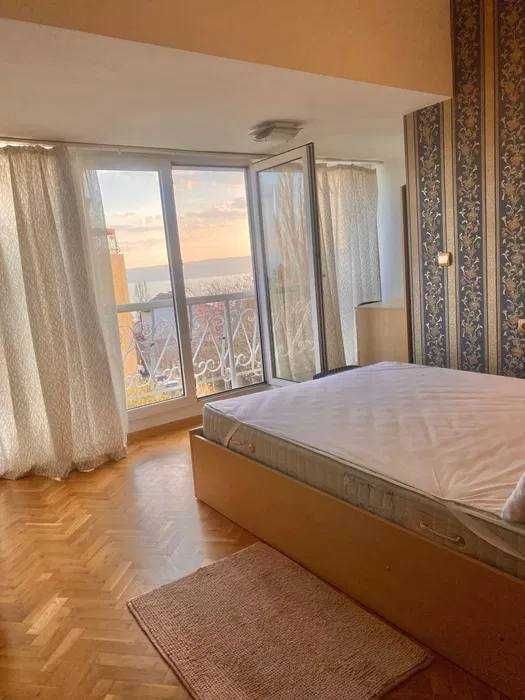 Дава се под наем Къща в Варна, Център - 200 кв.м за 1400 € - Снимка #8