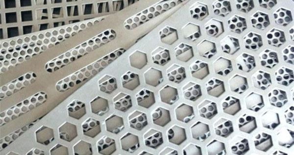 Table de aluminiu perforate