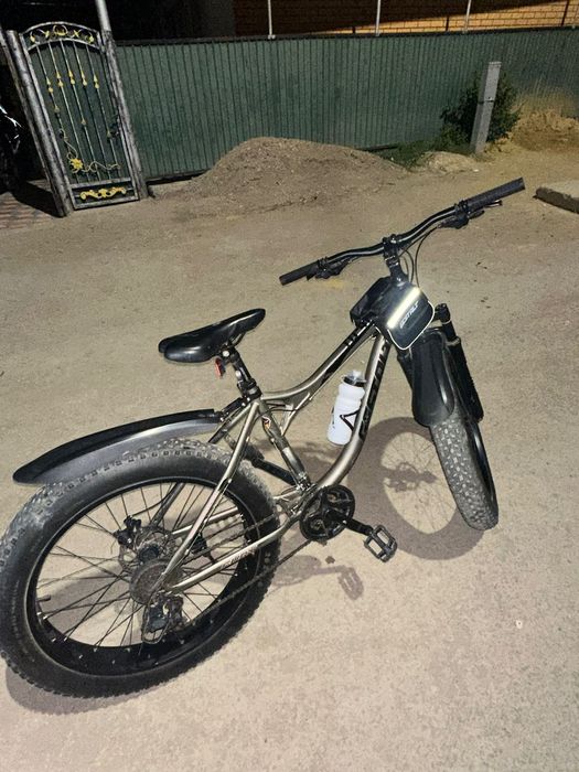 Продам велик с большом калёсамий