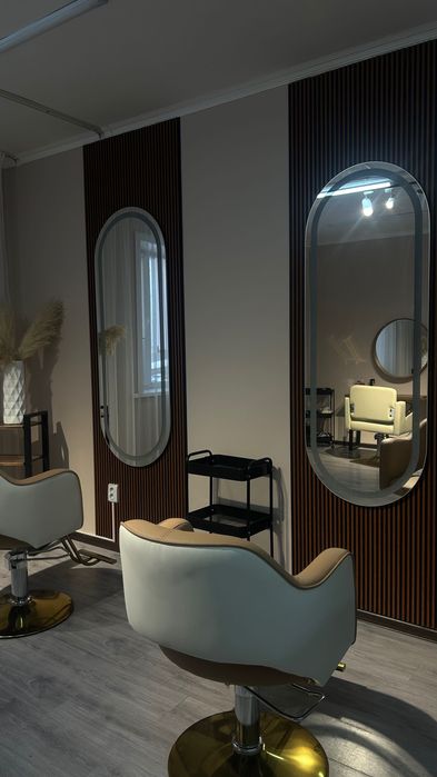 Сдам парикмахерское кресло