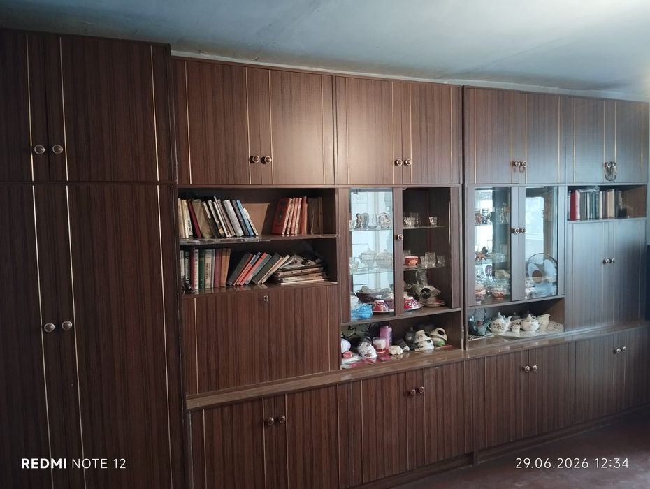 Продается стенка в зал