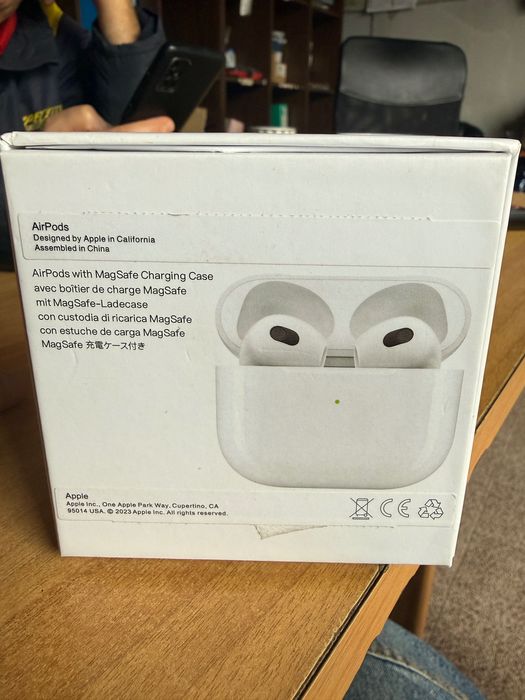Apple AirPods (3rd generation)