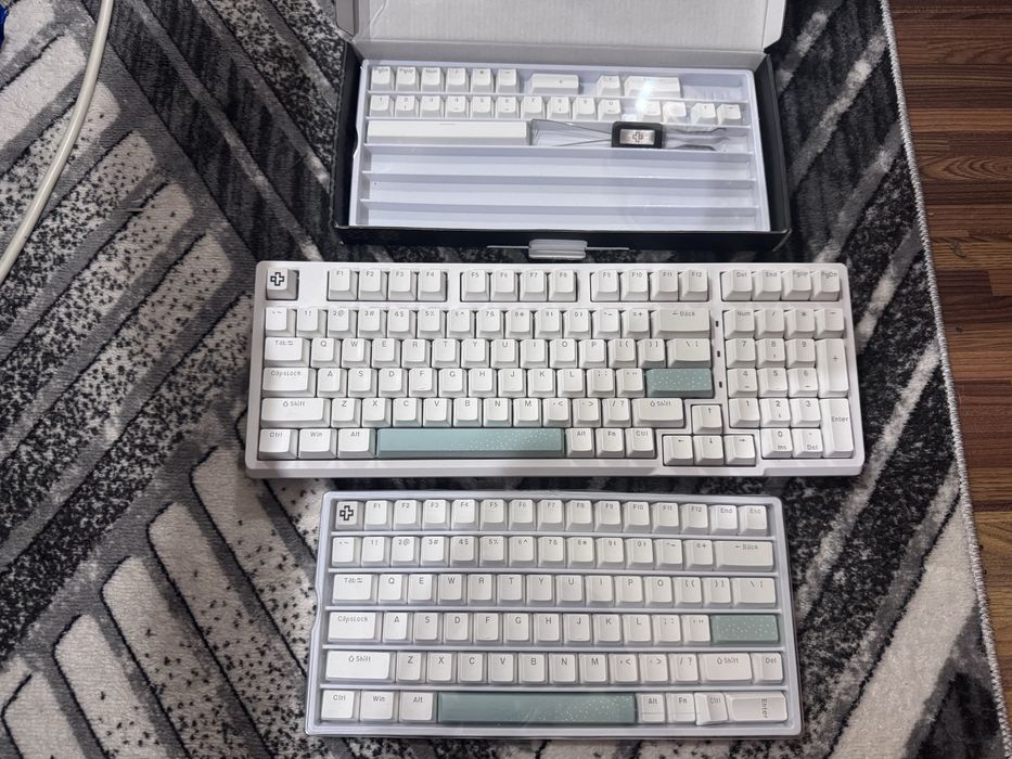 Tastatura mecanica gaming QwertyKey Salt, Hotswap