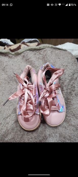 Papucii fetițe numarul 26