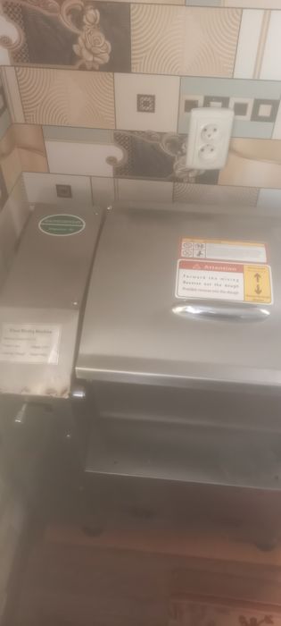 Продам тестомесилку