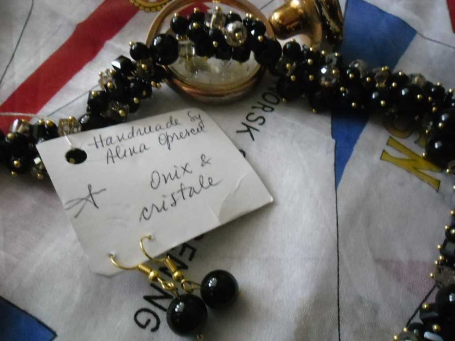 coliere pietre semipretioase si perle