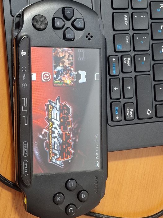 PlayStation Potable PSP Street e1004 modat