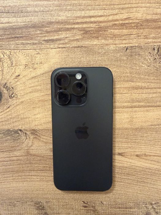 IPhone 15 Pro ! Black Titanium.