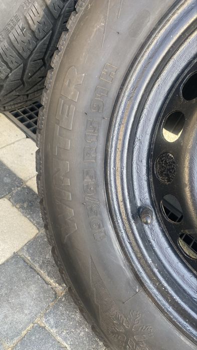Jante cu anvelope de iarna 195 65 15