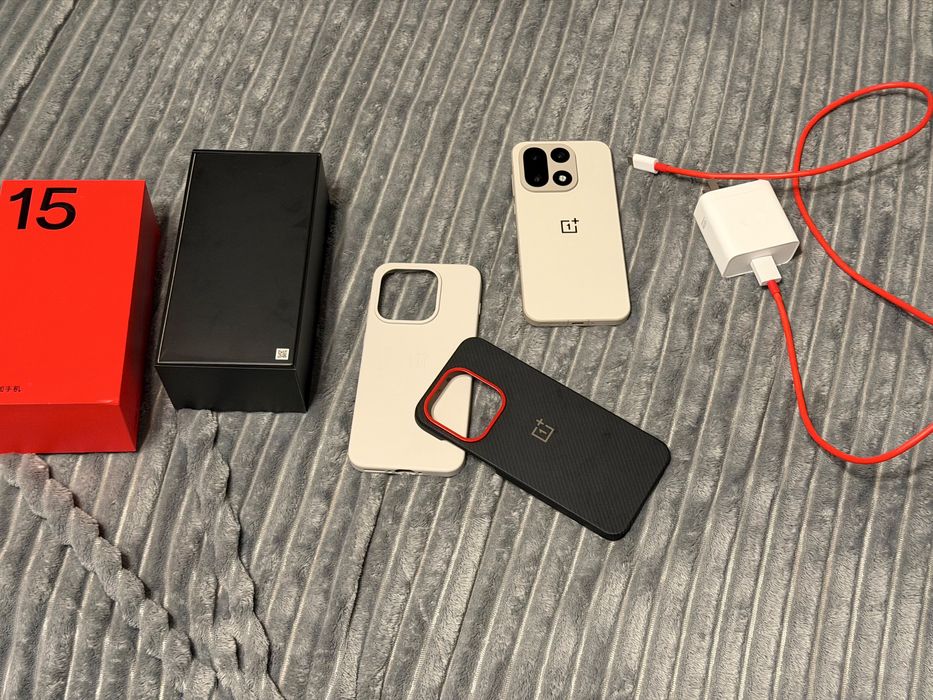 Telefon mobil OnePlus 15, Dual SIM, 16GB RAM, 512GB, 5G, Sand Storm