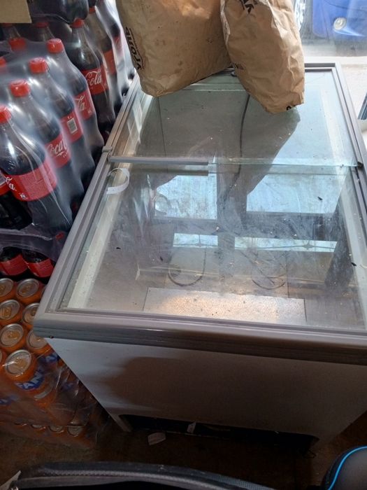 Продам морозильник