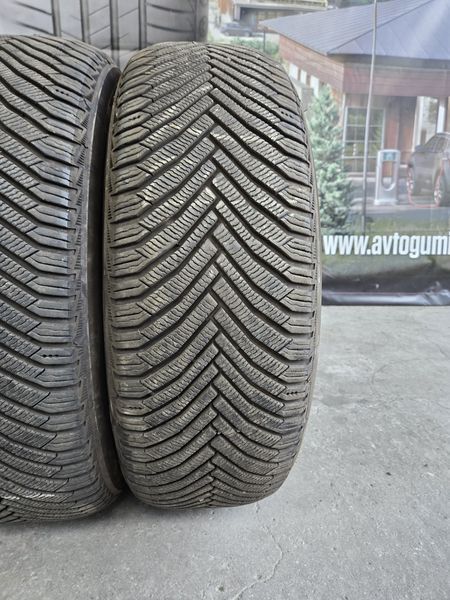 235/60/18 MICHELIN 4бр