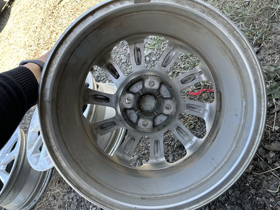 Диски комплект от хендай акцент 2021