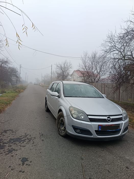 Vand sau schimb Opel astra h
An fabricație 2006
In stare foarte bună d