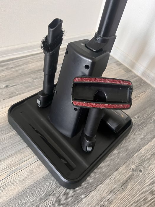 Продам беспроводной пылесос Karcher