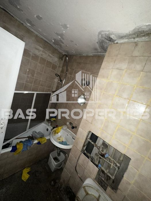 Продава се Тристаен апартамент в София, Люлин 3 - 90 кв.м за 1020 €/кв.м - Снимка #9