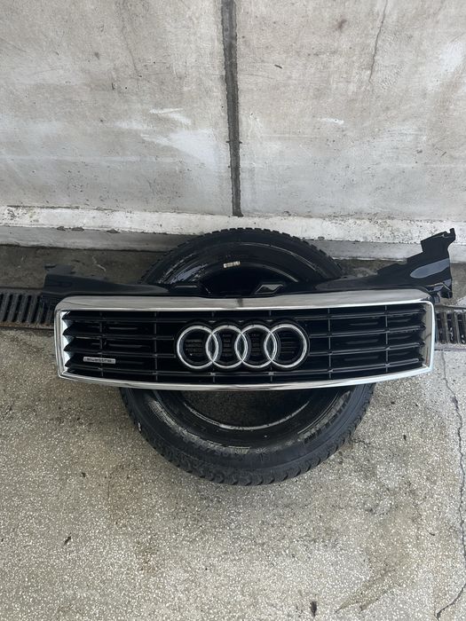 Audi A8 Ауди А8 2005г предна решетка