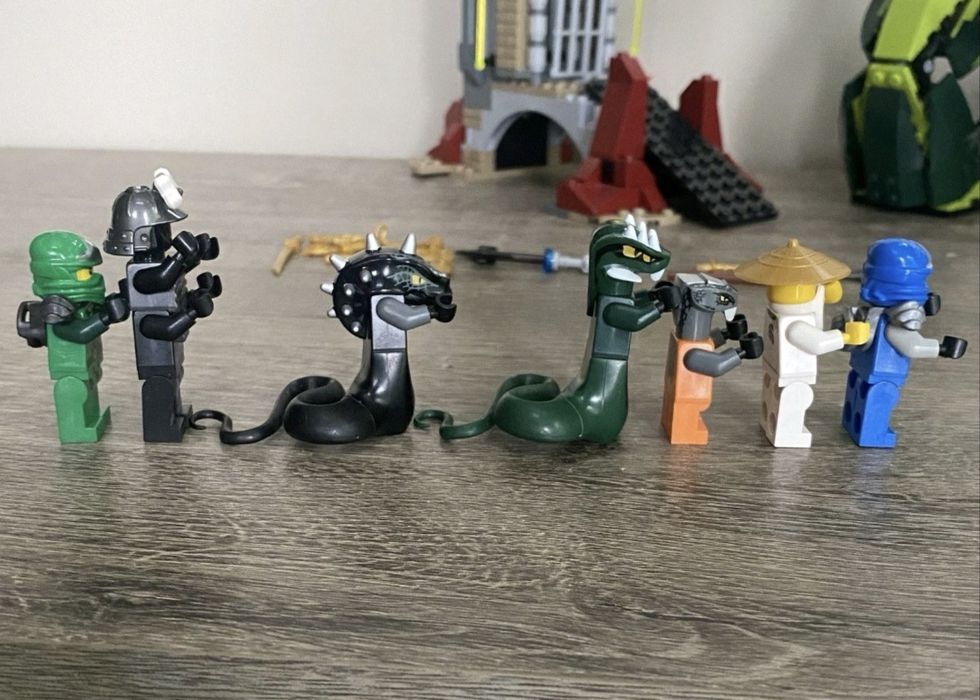 Lego ninjago 9450 - пълен сет!