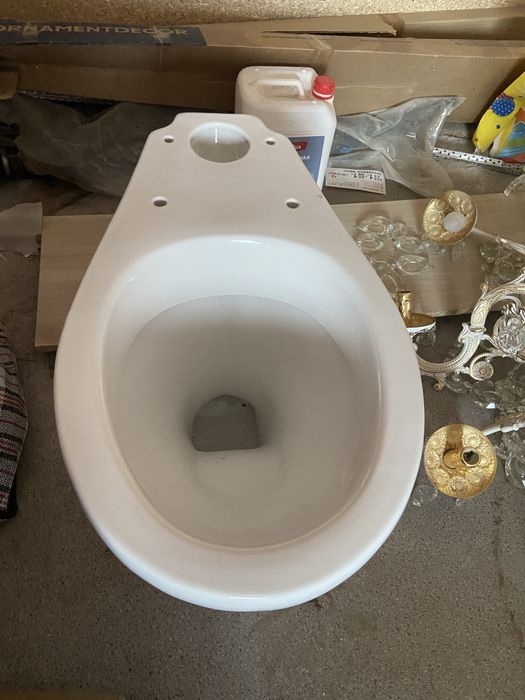 Унитаз новый отличный