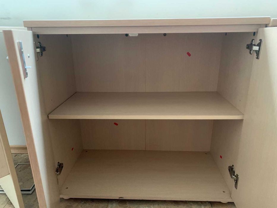 Големи офис бюра