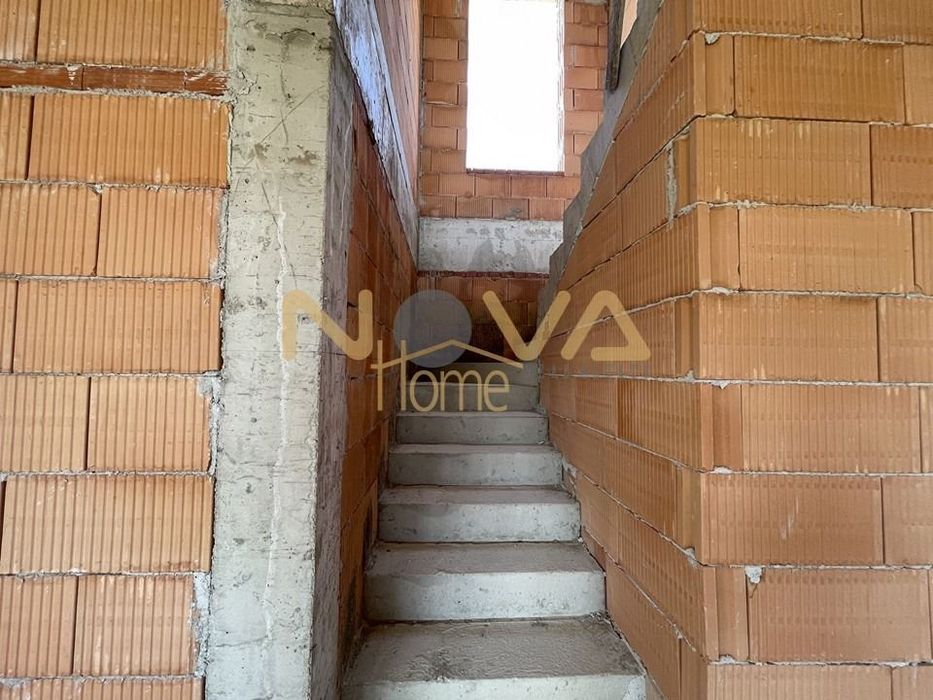 Продава се Къща в Варна, Изгрев - 250 кв.м за 953 €/кв.м - Снимка #6