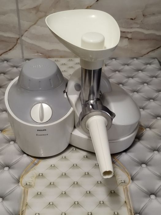 Кухонный комбайн продам