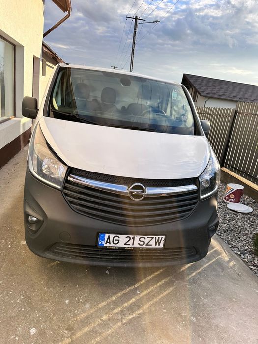 Opel vivaro se vinde sa la schimb