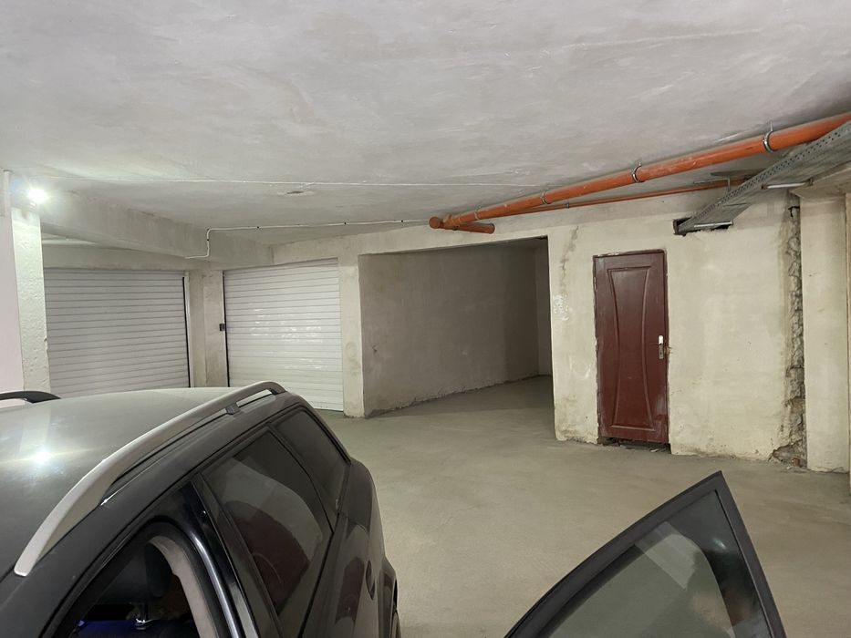 Дава се под наем Гараж / Паркомясто в Велико Търново, Център - 18 кв.м за 51 € - Снимка #3