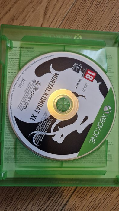 Joc mortal kombat xbox one
